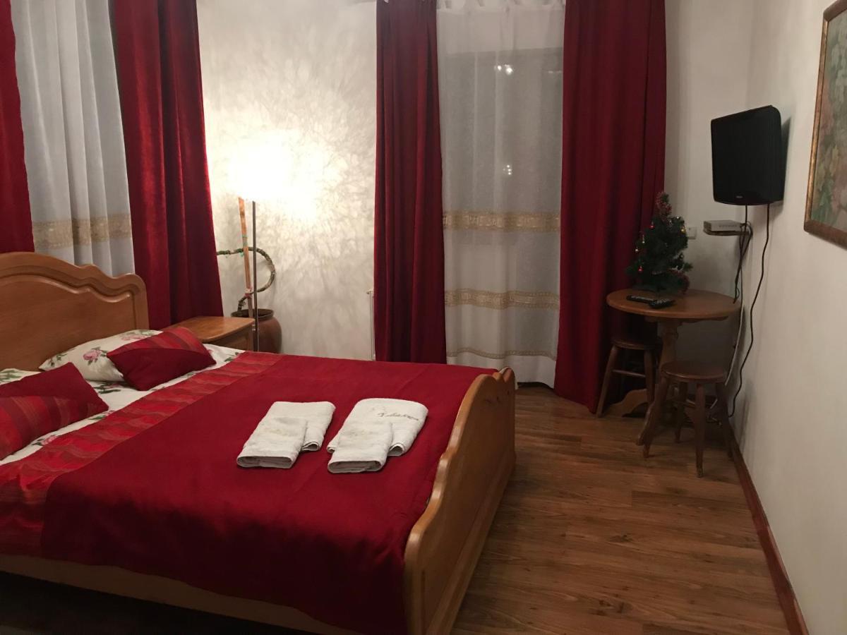 Hovanka Guest house 2*